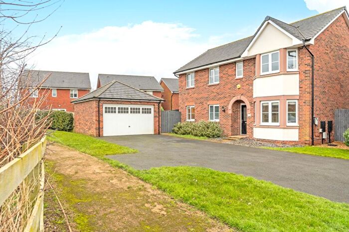 4 Bedroom Detached House For Sale In Fern Hill Drive, Farndon, CH3