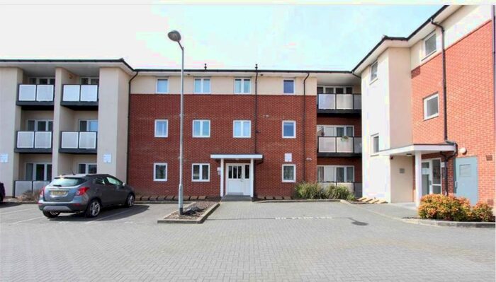 1 Bedroom Flat To Rent In Medici Close, Barley Lane, Ilford IG3