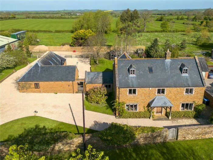 4 Bedroom Detached House For Sale In Sandpits Road, Tysoe, Warwick, CV35