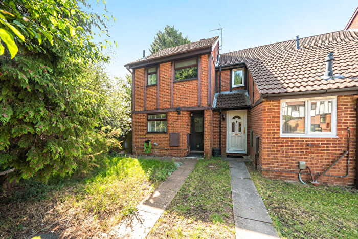 2 Bedroom End Of Terrace House For Sale In The Owlets, Covingham, Swindon, SN3