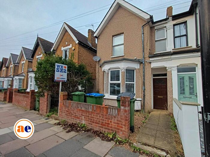 1 Bedroom Flat To Rent In Ground Floor Flat Abbey Grove, Abbeywood, SE2