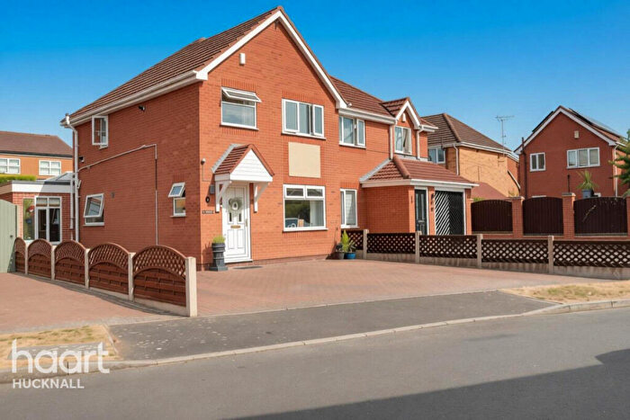 3 Bedroom Semi-Detached House For Sale In Millfield Close, Ilkeston, DE7