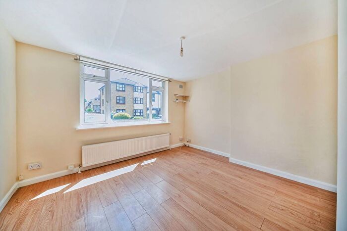 1 Bedroom Flat To Rent In Campbell Road, Croydon, London, CR0