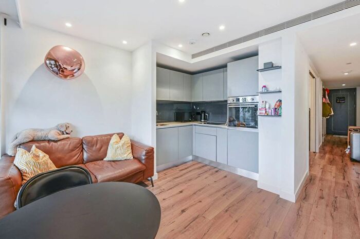 Studio For Sale In The Dumont, Albert Embankment, London, SE1