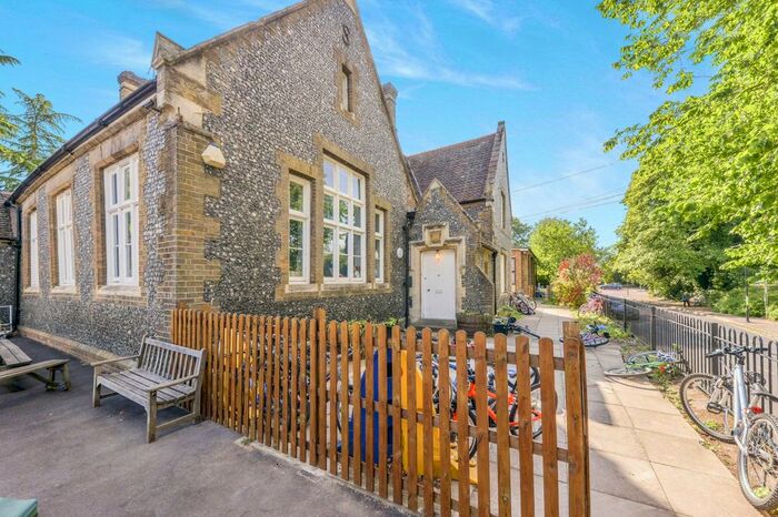 2 Bedroom Flat To Rent In St. Michaels Street, St.Albans, AL3