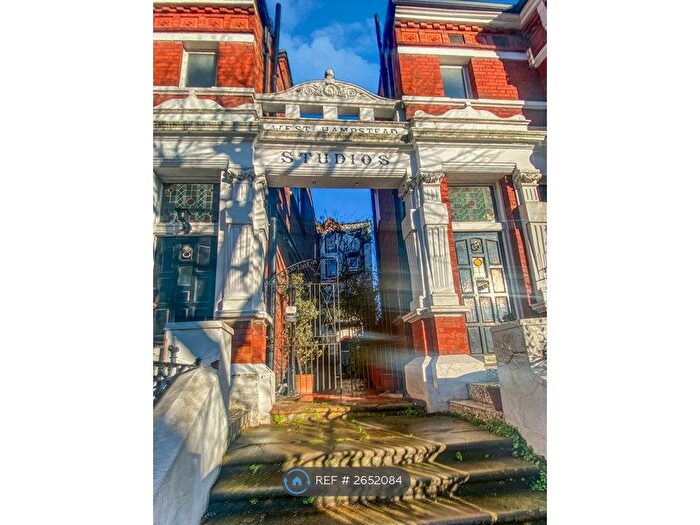 2 Bedroom Flat To Rent In West Hampstead Studios, London, NW6