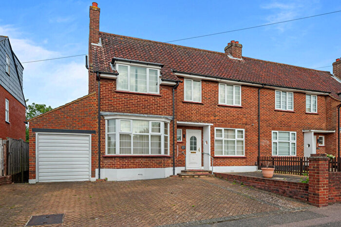 3 Bedroom Semi-Detached House For Sale In Blenheim Gardens, South Wallington, SM6
