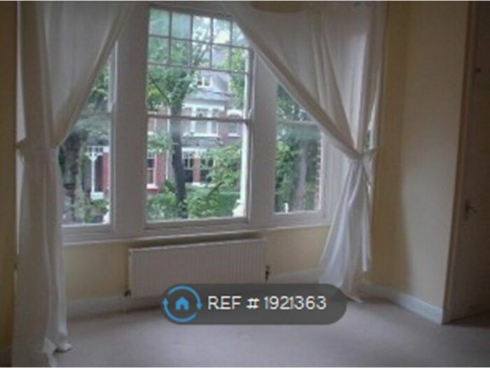 Studio To Rent In Crouch Hill, London, N8