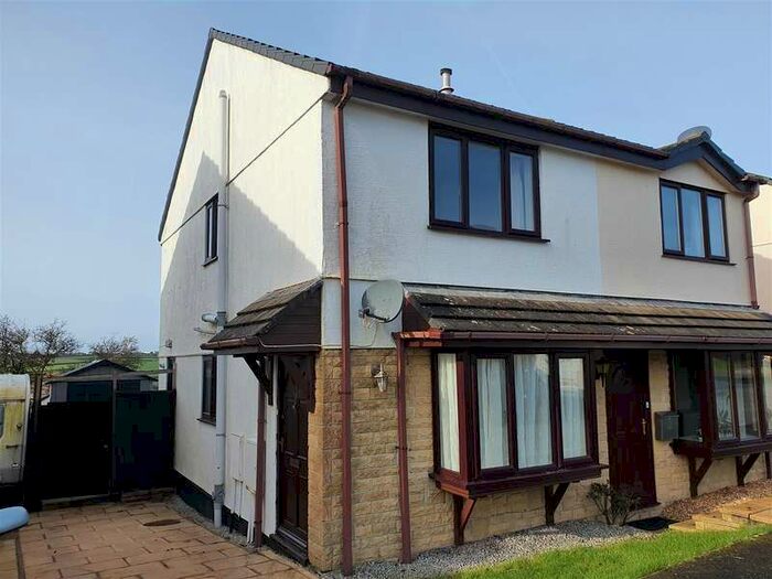 2 Bedroom Semi-Detached House To Rent In Gweal Wartha, Helston, TR13