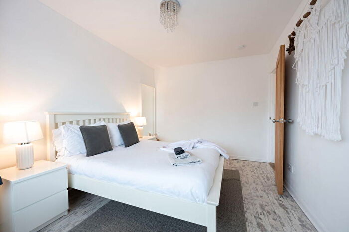 2 Bedroom Semi-Detached House For Sale In Gainsford Road, Southampton, SO19