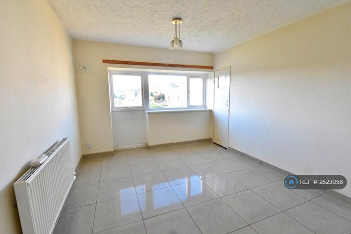 1 Bedroom Flat To Rent In The Hendre Flats, Brynmawr, Wales, NP23