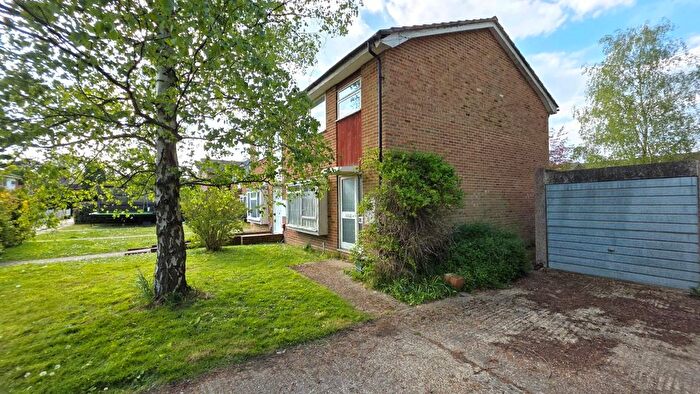 3 Bedroom End Terrace House For Sale In Horley, Surrey, RH6