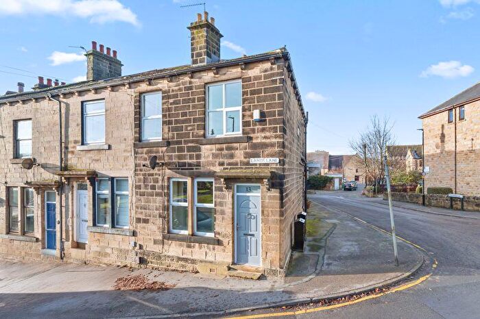 2 Bedroom End Of Terrace House For Sale In Lands Lane, Leeds, LS20