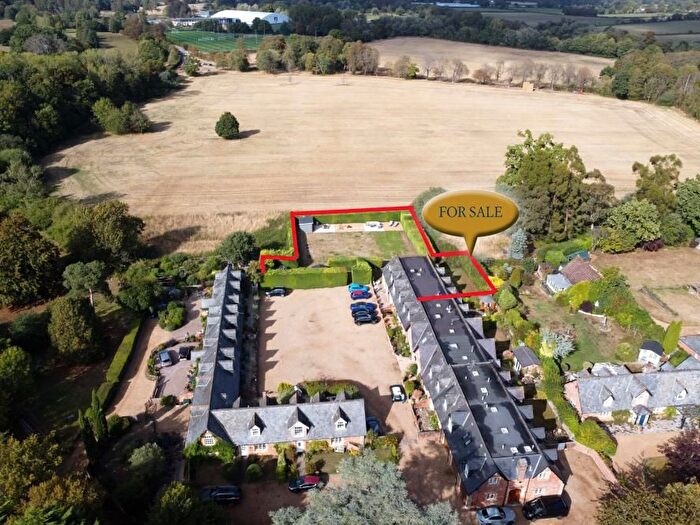 4 Bedroom Detached House For Sale In Moortown Drive, Wimborne, BH21