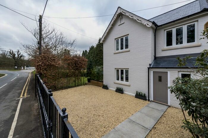 3 Bedroom Semi-Detached House To Rent In Blacknest Gate Road, Ascot, SL5