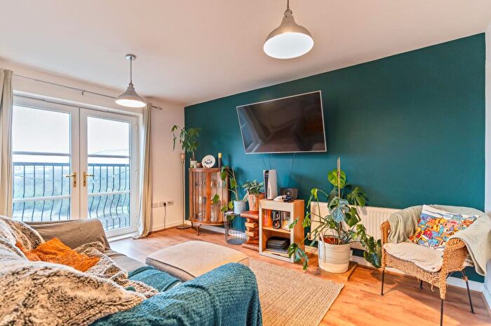 2 Bedroom Flat For Sale In Amelia Way, Newport, NP19