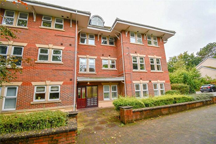 2 Bedroom Flat For Sale In Storeton Road, Prenton, Wirral, CH43