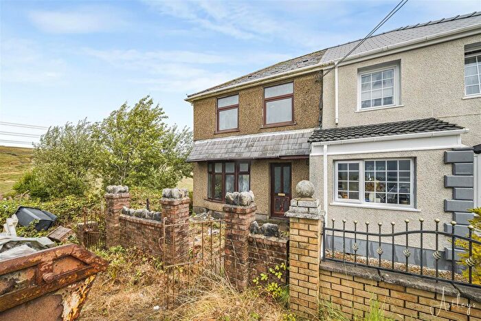 3 Bedroom Semi-Detached House For Sale In Dulais Gardens, Seven Sisters, Neath, SA10