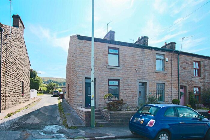2 Bedroom Cottage To Rent In Burnley Road, Ramsbottom, Bury, BL0