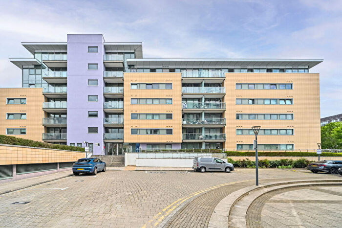 3 Bedroom Flat To Rent In Albert Basin Way, , Gallions Reach, London, E16