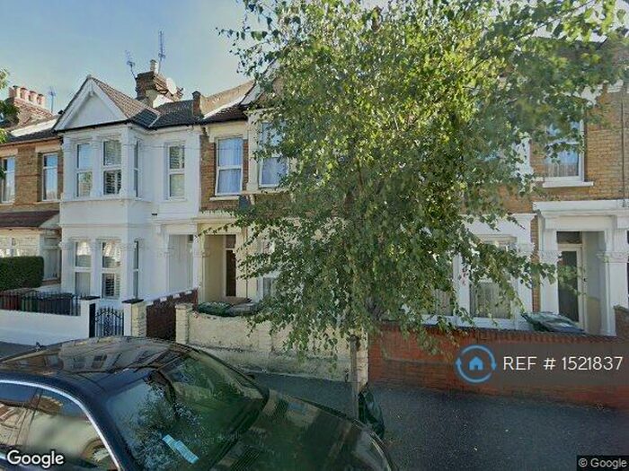 2 Bedroom Flat To Rent In Walthamstow, London, E17