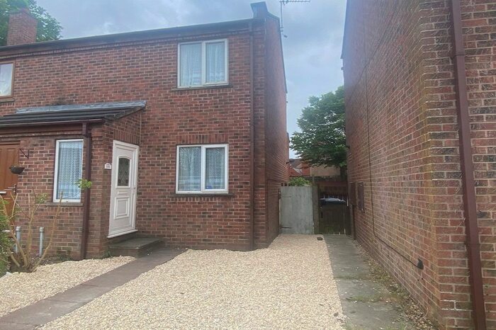 1 Bedroom Semi-Detached House To Rent In New Millgate, Selby, North Yorkshire, YO8