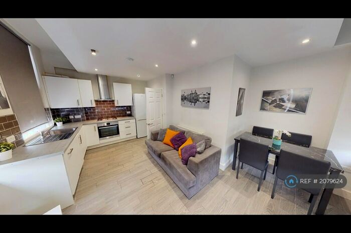 1 Bedroom Flat To Rent In Gladstone Street, Woolton, Liverpool, L25