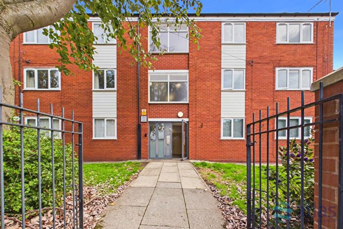 1 Bedroom Flat For Sale In Pitville Grove, Mossley Hill, L18