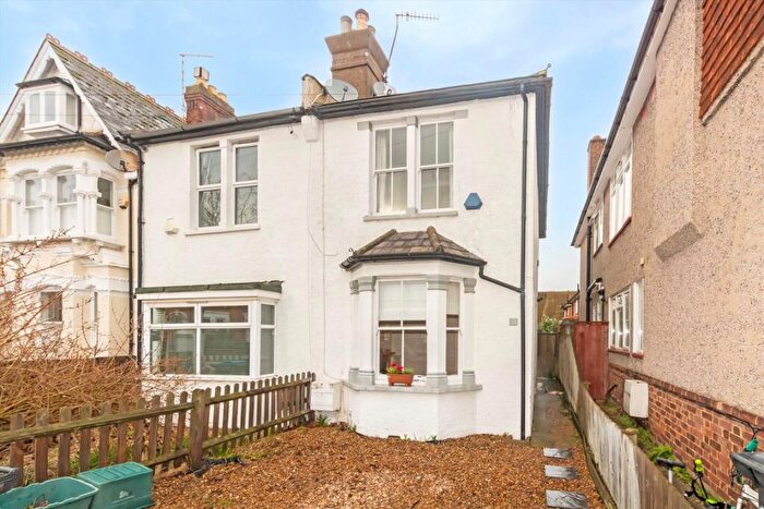 2 Bedroom Semi Detached House To Rent In Grove Lane, Kingston Upon Thames, KT1