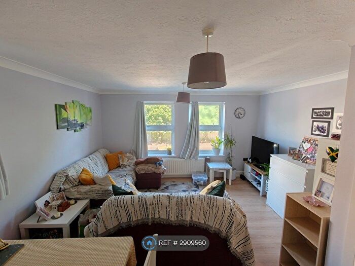 2 Bedroom Flat To Rent In Canning Road, Croydon, CR0