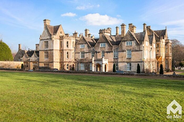 2 Bedroom Flat For Sale In Brockhampton Park, Brockhampton, GL54