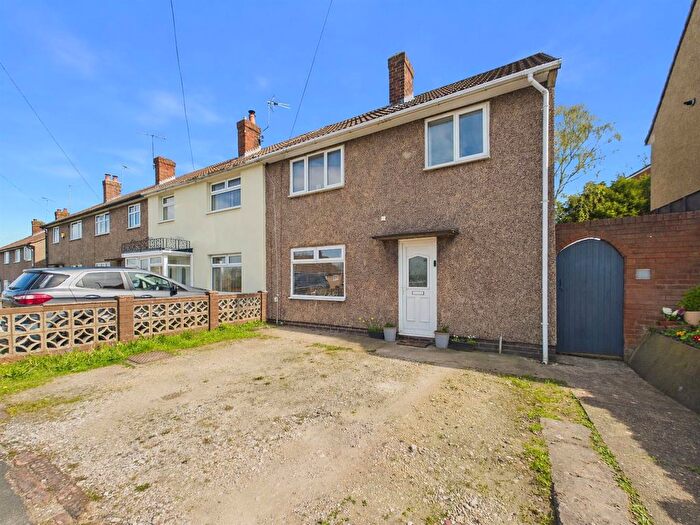 3 Bedroom End Terrace House For Sale In Coppice Road, Rugeley, WS15