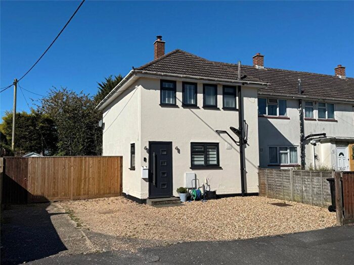 2 Bedroom End Of Terrace House For Sale In Miller Close, New Milton, Hampshire, BH25