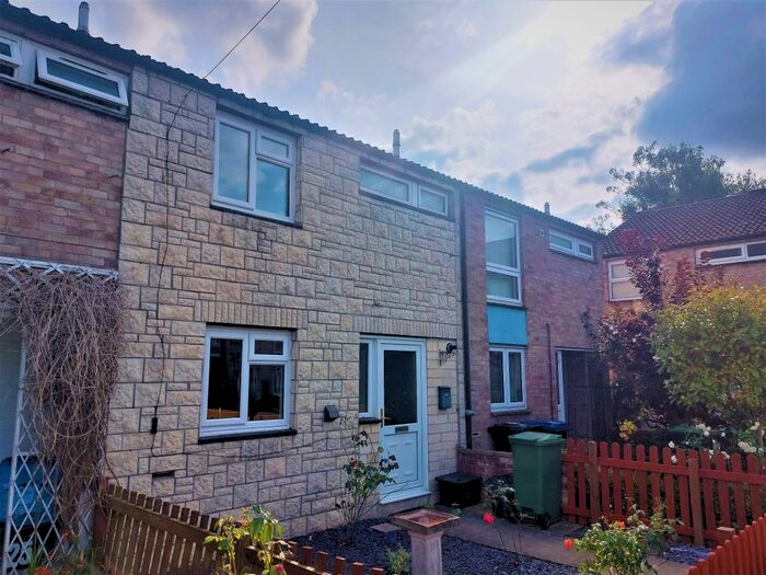 3 Bedroom Property To Rent In Page Close, Calne, SN11