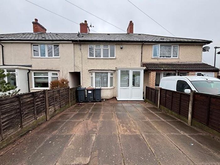 3 Bedroom Semi-Detached House To Rent In The Haven, Birmingham, B14