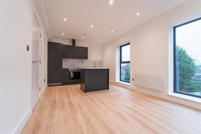 House To Rent In Stratford Road, Shirley, Solihull, West Midlands, B90