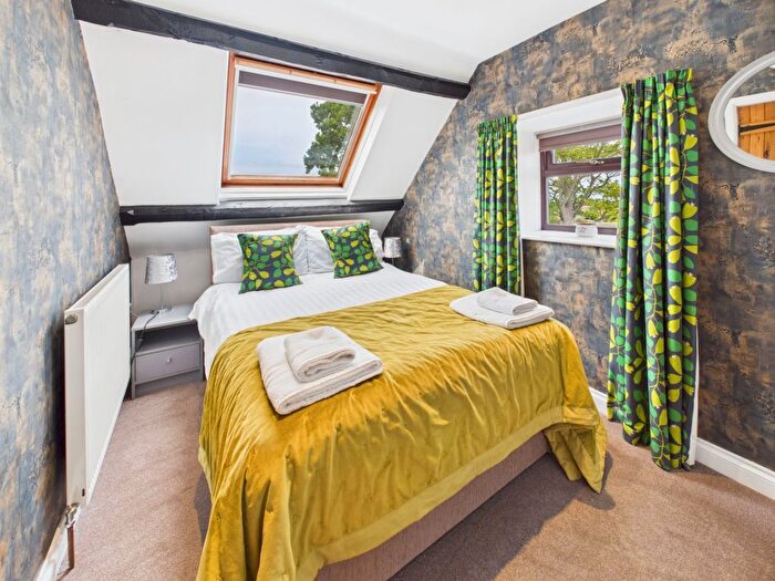 2 Bedroom Cottage For Sale In Abbey View, Stainsacre, YO22