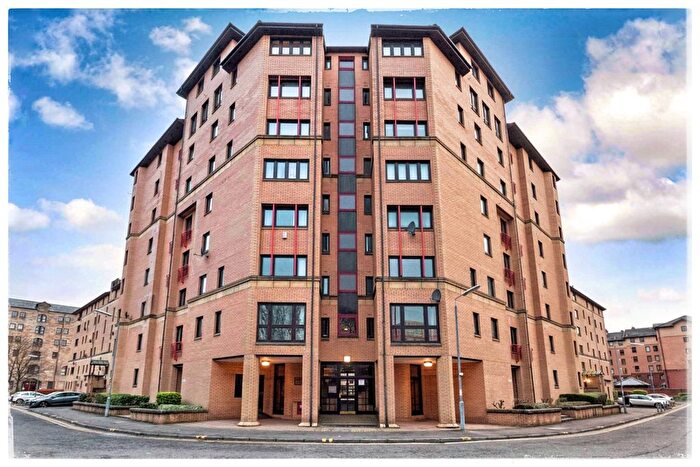 2 Bedroom Flat To Rent In Parsonage Square, Glasgow, G4