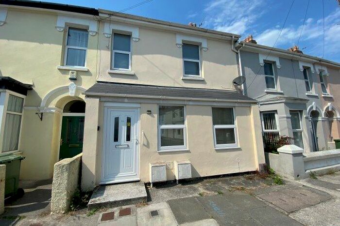2 Bedroom Flat To Rent In Cattedown Road, Plymouth, PL4