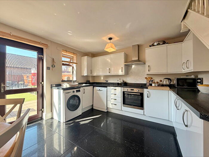 3 Bedroom End Of Terrace House For Sale In Thames Way, Caister-on-sea, NR30