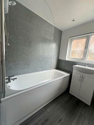 4 Bedroom House To Rent In Jessie Road, Southsea, PO4