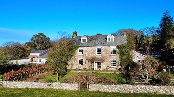 6 Bedroom Farmhouse For Sale In Farm House, Snodwell Farm, Post Lane, Cotleigh, Honiton, Devon, EX14
