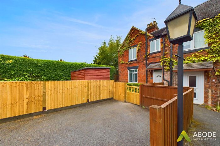 2 Bedroom Semi Detached House To Rent In Cheadle Road, Uttoxeter, Staffordshire, ST14