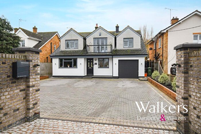 4 Bedroom Detached House For Sale In Dunton Road, Laindon, SS15