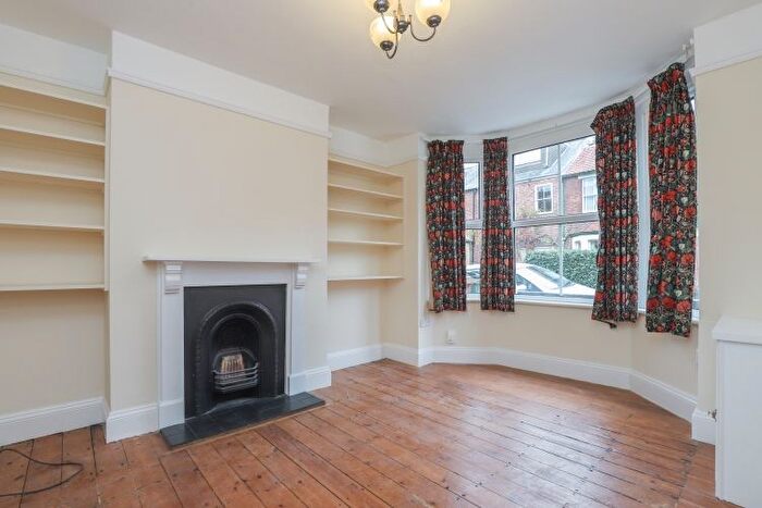 3 Bedroom Terraced House To Rent In Oatlands Road, West Oxford, OX2