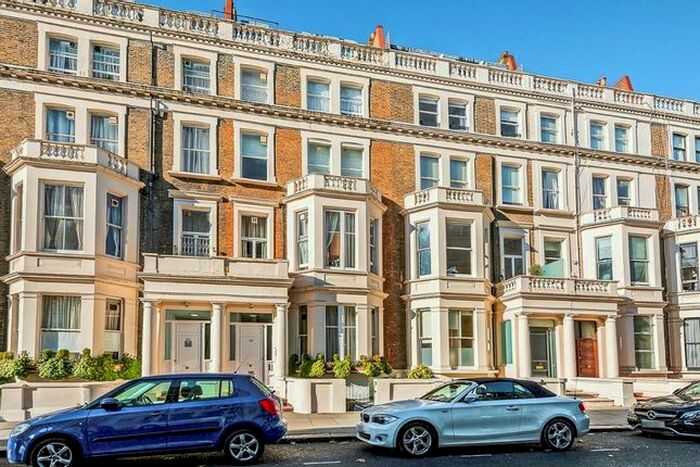 3 Bedroom Flat To Rent In Penywern Road, London, SW5