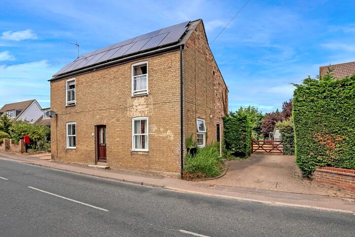 4 Bedroom Detached House For Sale In Wood End, Bluntisham, Huntingdon, PE28