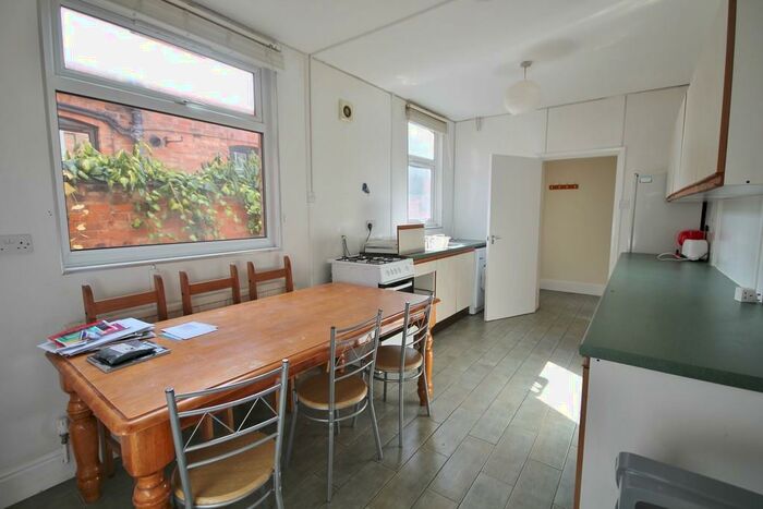 5 Bedroom Terraced House To Rent In Briton Street, West End, Leicester, LE3