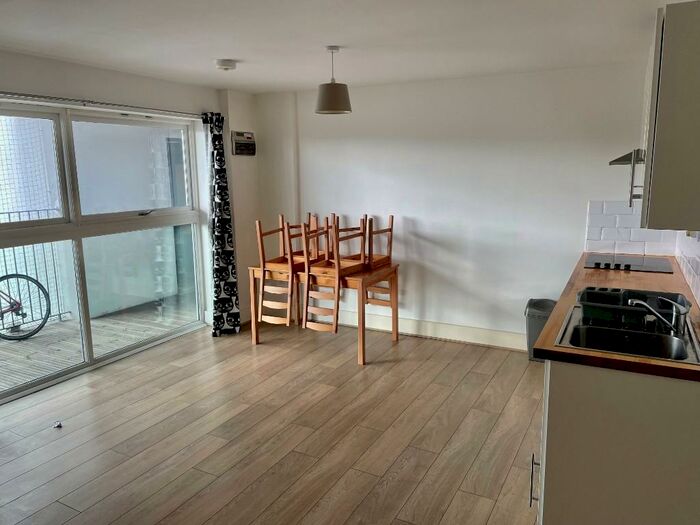 Studio To Rent In Rollins Street, London, SE15