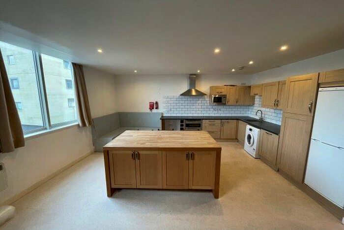 3 Bedroom Flat To Rent In Wimbledon Street, Leicester LE1